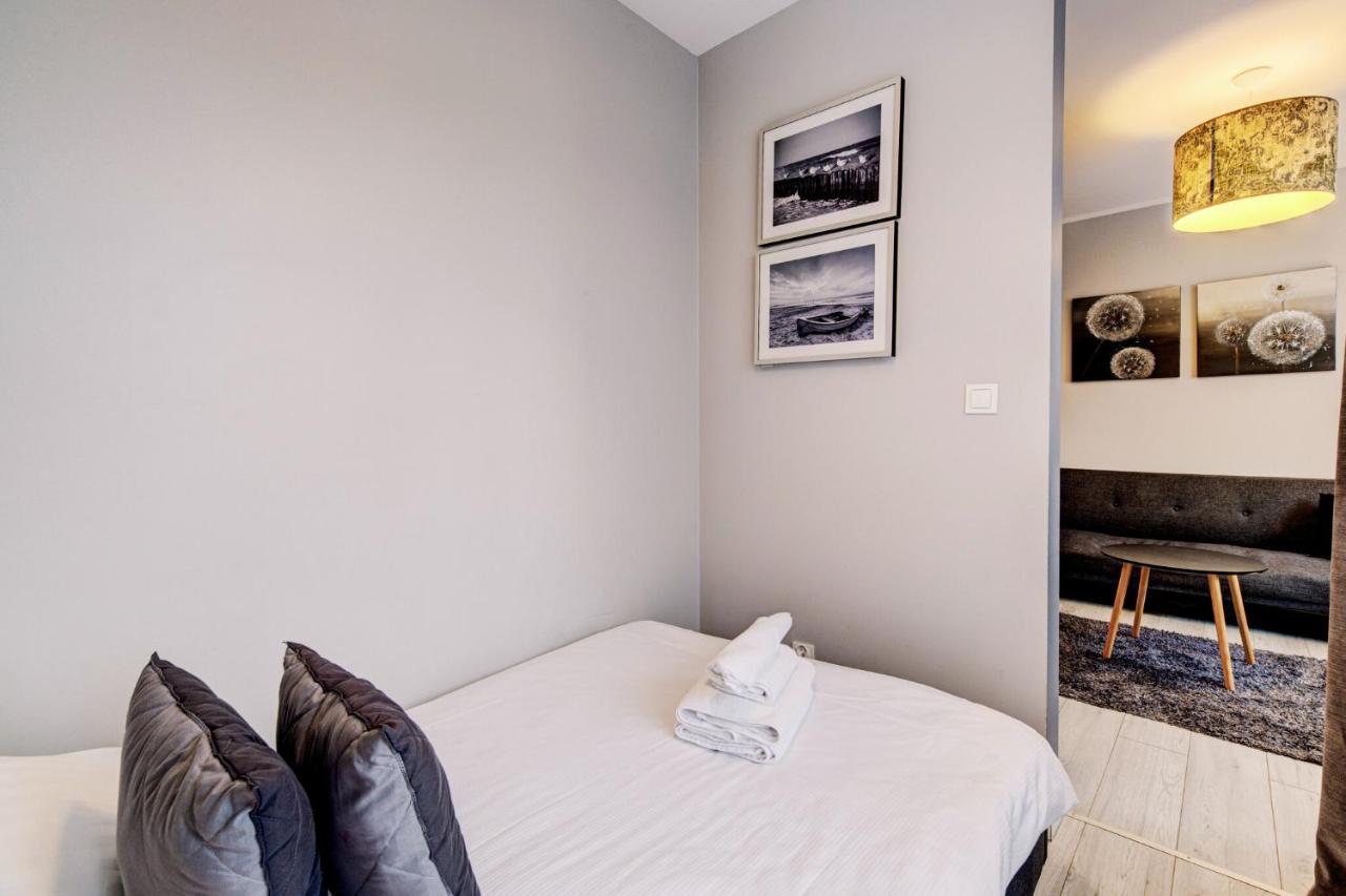 Allure Nautica Aparthotel Щецин Экстерьер фото