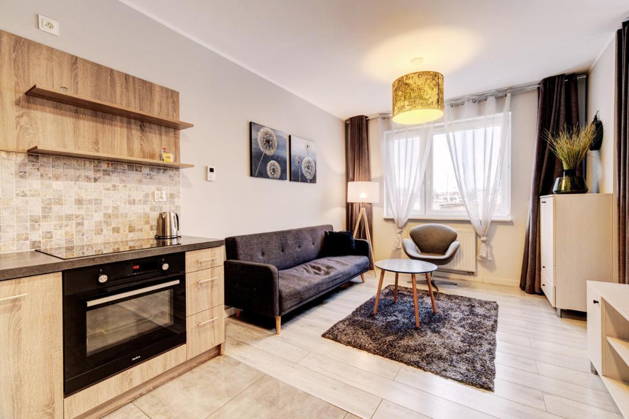 Allure Nautica Aparthotel Щецин Экстерьер фото