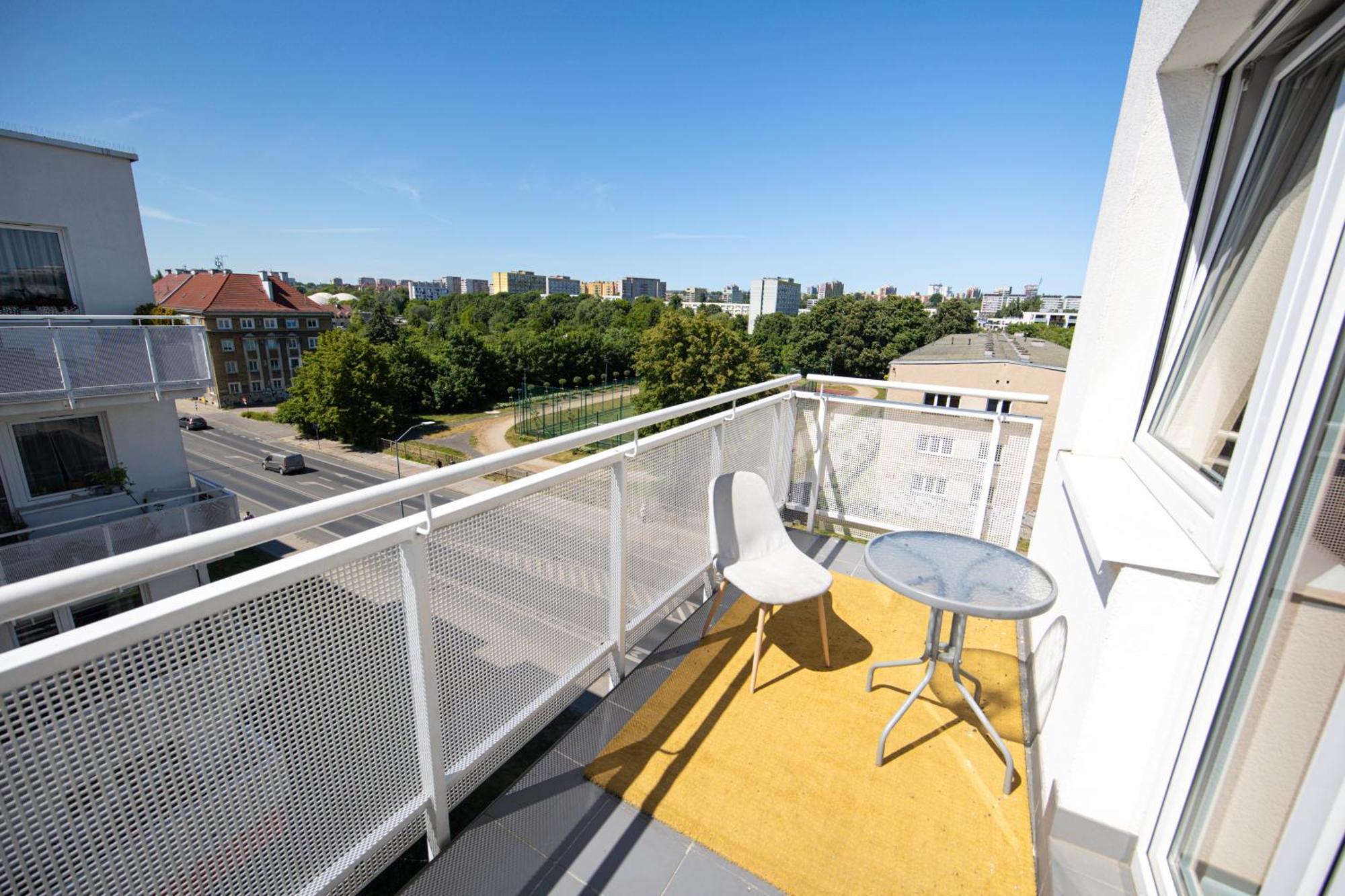 Allure Nautica Aparthotel Щецин Экстерьер фото