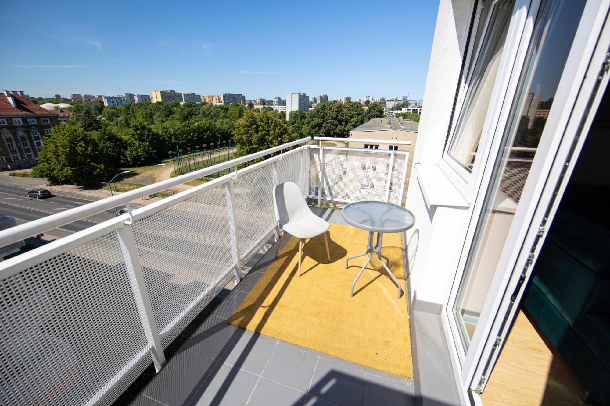 Allure Nautica Aparthotel Щецин Экстерьер фото
